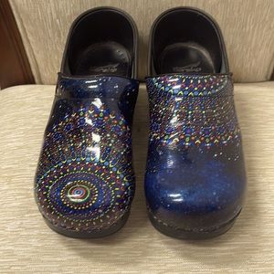 Danskos size 42 clogs